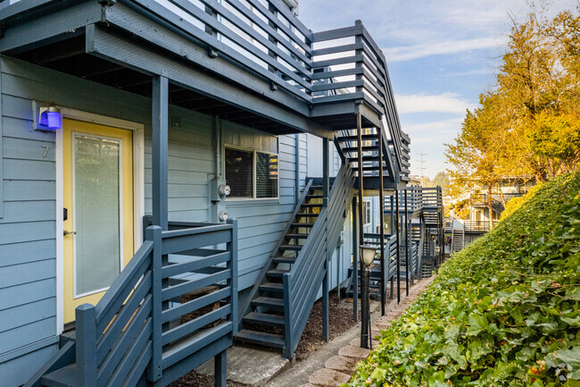 Building Photo - Hillside Terrace Condominiums