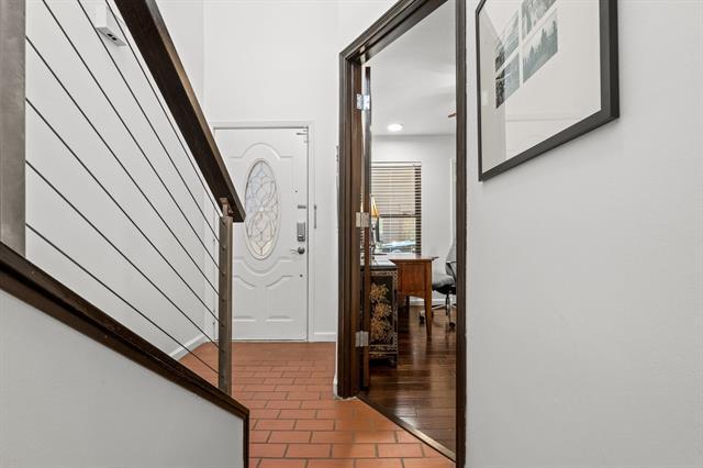 Foto del edificio - 6124 Summer Creek Cir