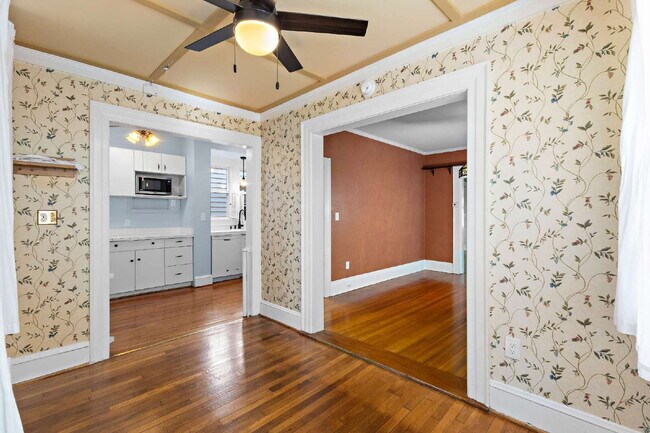 Foto del edificio - Colonial Place Rental