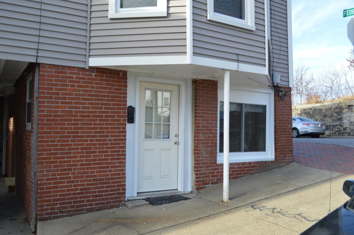 Primary Photo - 24 Mountfort St