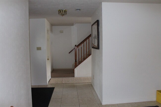 Foto del edificio - 7063 River Garden Dr