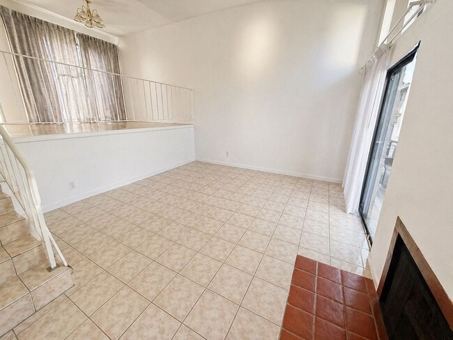 Building Photo - 9131 Burnet Ave