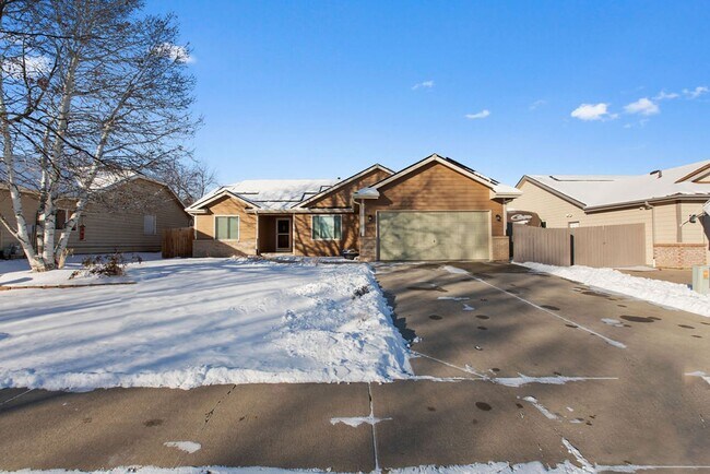 Foto del edificio - 3 Bedroom Ranch in Johnstown