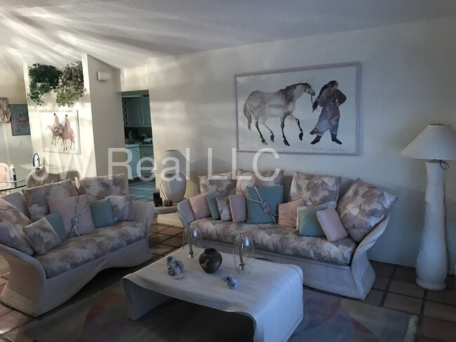 Building Photo - 15450 SW 143rd Ave