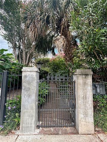 Foto del edificio - 837 Governor Nicholls St