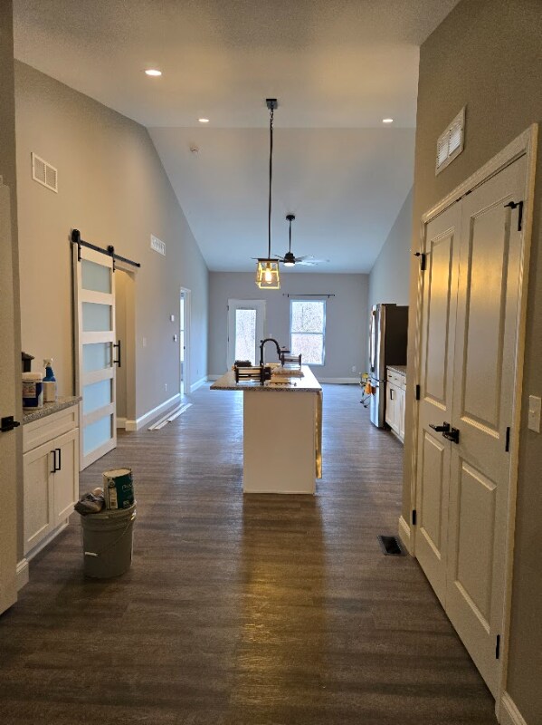 Foto del edificio - 229 Old Schaeffer Ln