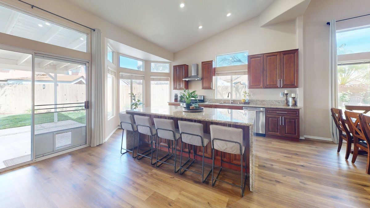 Foto principal - 45066 Palo Vista Dr