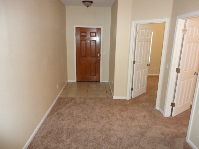 Foto del edificio - 6405 W Pioneer St