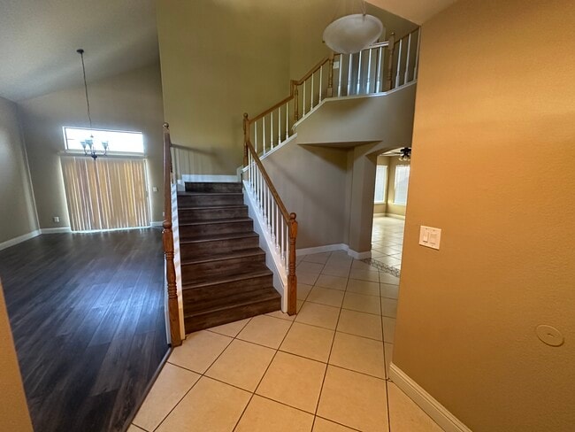 Building Photo - 1570 Deer Run Ln