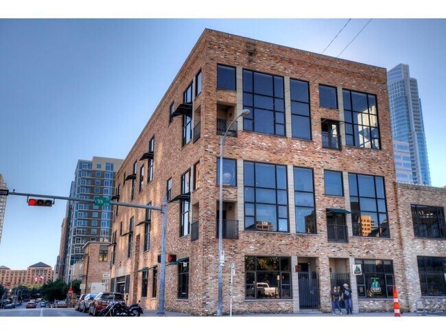 Foto del edificio - 411 Brazos St