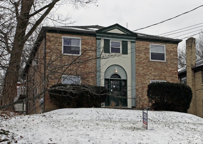 Foto del edificio - 225 Loraine Ave