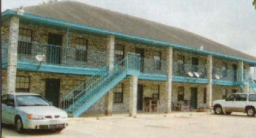 Summit Apartments - Summit Apartments