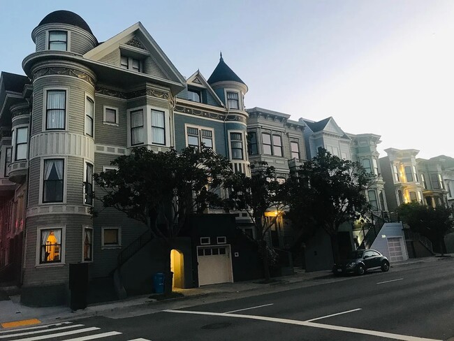 Foto del edificio - 2096 Pine St