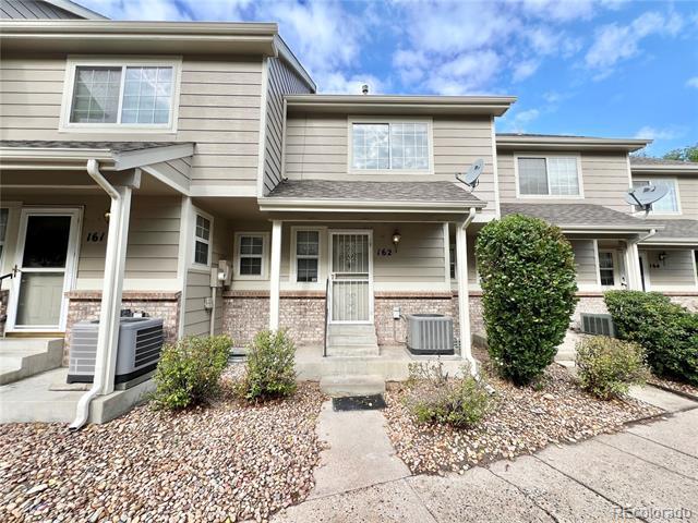 Building Photo - 1470 S Quebec Way