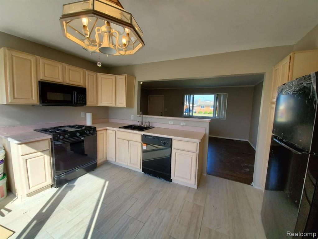 Primary Photo - 31207 Fairfield Dr