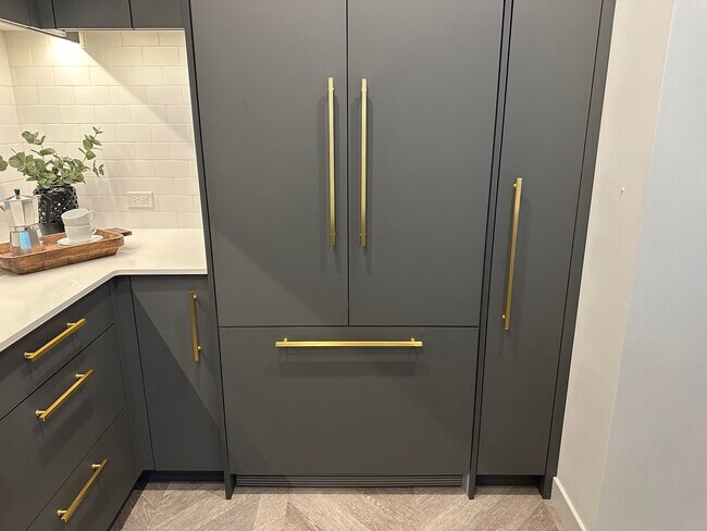 Photo du bâtiment - 4275-4275 Norford Ave NW