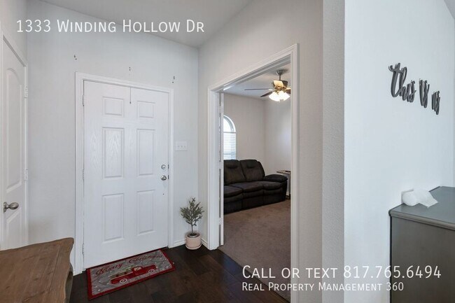 Foto del edificio - 1333 Winding Hollow Dr