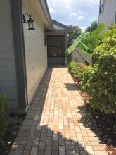 Building Photo - 2569 Bedford Mews Dr
