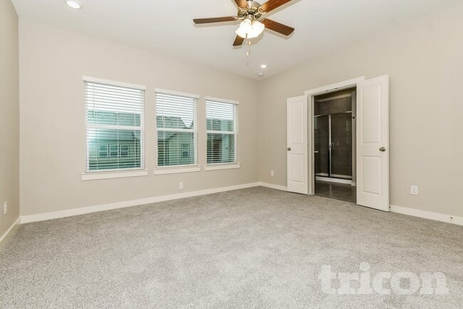 Interior Photo - Tricon Garland