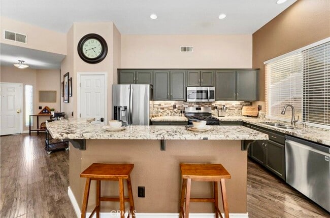 Foto del edificio - 27351 Eagles Nest Dr