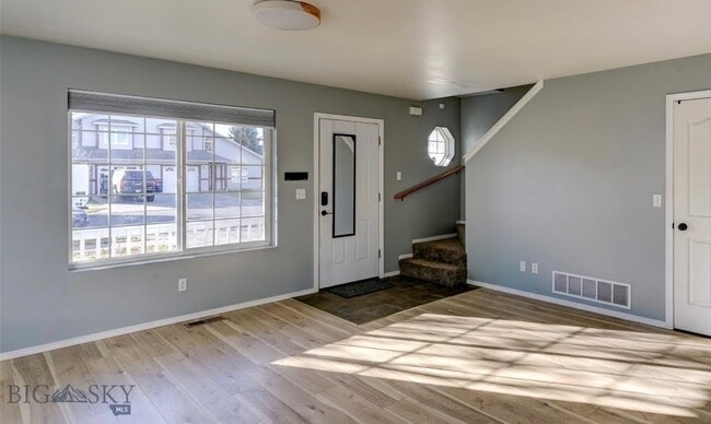 Building Photo - 3407 Laredo Dr