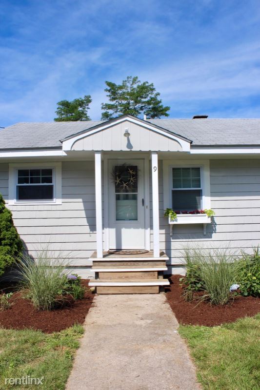 Building Photo - 3 br, 1 bath House - 9 Lakeview Dr