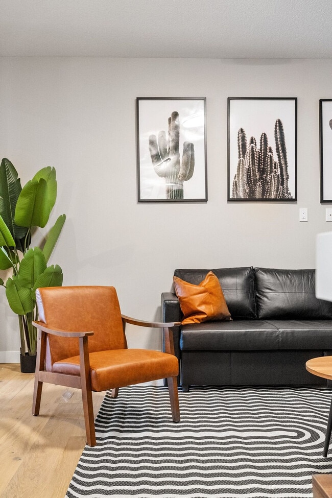 Building Photo - 315 Sora Blvd. SE