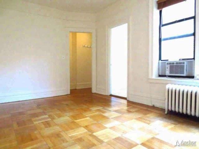 Primary Photo - 11 W 16th St