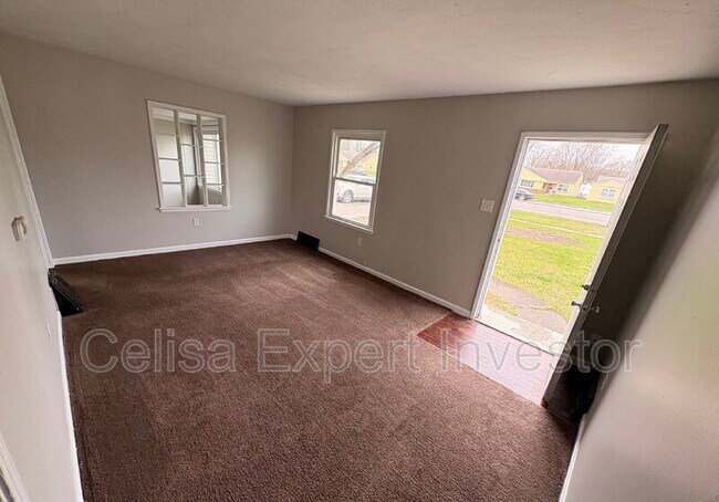 Foto del edificio - 4819 S Anthony Blvd