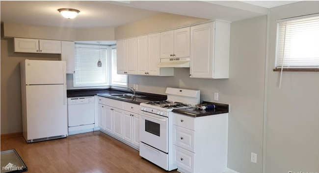 Building Photo - 3 br, 2.5 bath House - 14255 Cavell St
