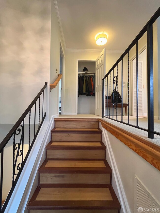 Building Photo - 1032 Everglades Dr