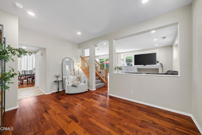 Building Photo - 3889 Angeline St