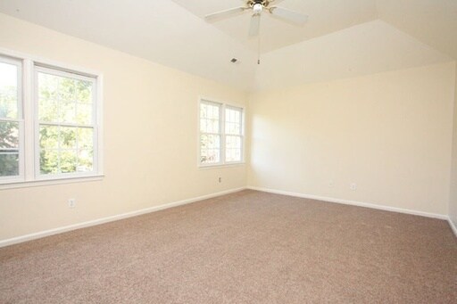 Building Photo - 17201 Cambridge Grove Dr