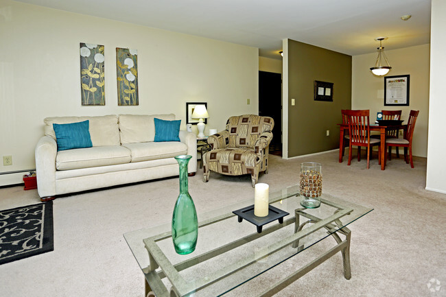 2BR, 1BA - 1,041 SF - Madison Park Apartments