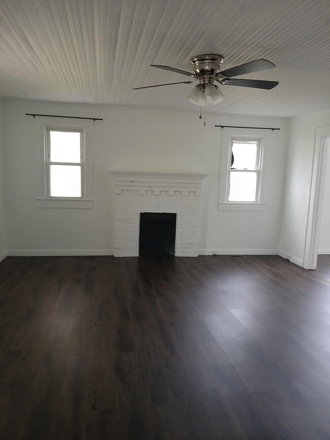 Foto del edificio - 1937 Trinity Church Rd