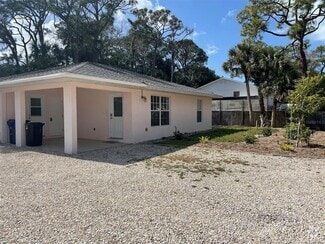Building Photo - 168 Cedar St