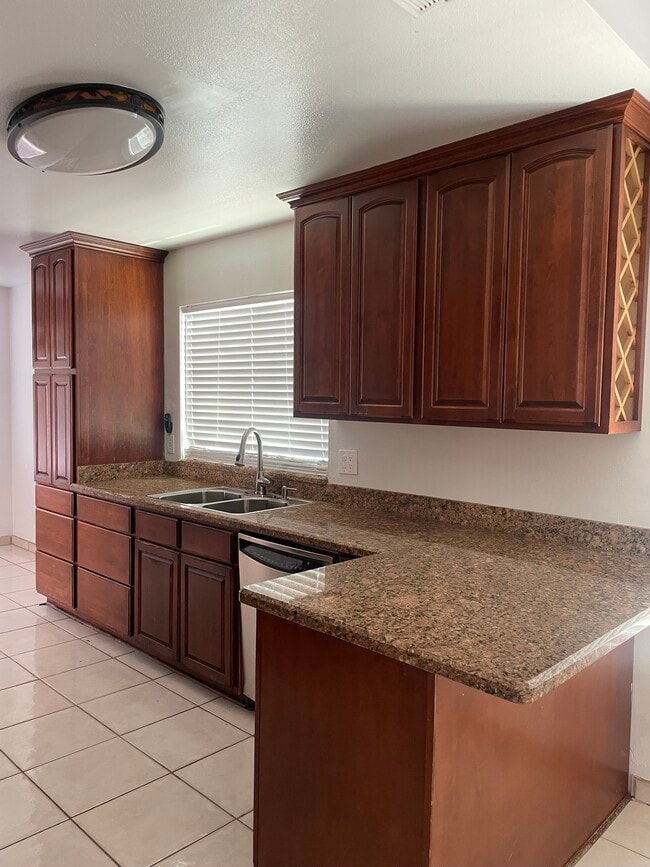 Foto del edificio - 4537 N 101st Ave