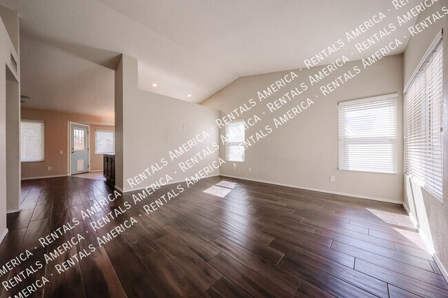 Foto del edificio - 4583 W Elgin St