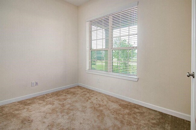 Foto del edificio - 8703 Seguin Cove Ln