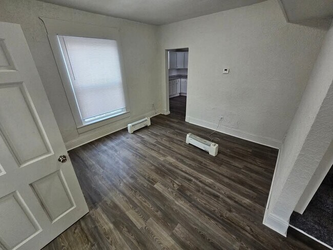 Foto del edificio - 771 Greenlawn Ave