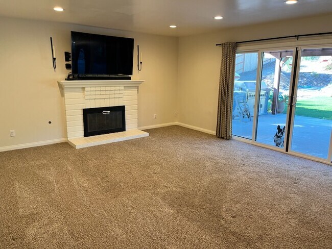 Building Photo - 3718 Wild Oats Ln