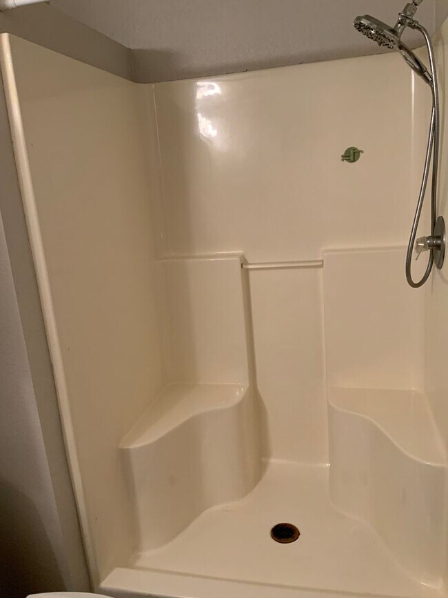 Foto del edificio - 325-325 Washington St