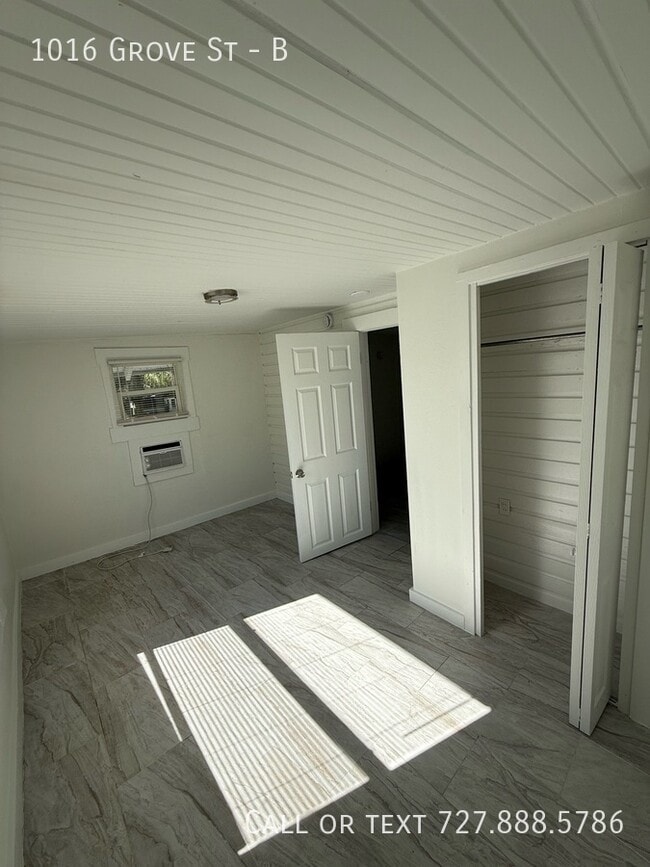 Building Photo - 1016 Grove St