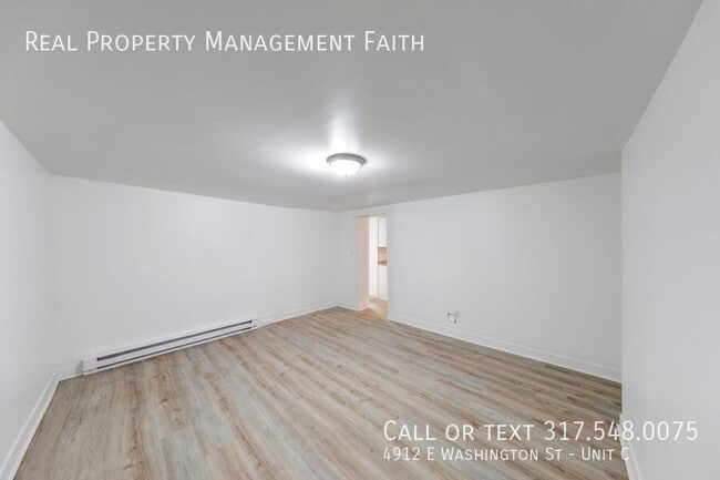 Foto del edificio - 4912 E Washington St