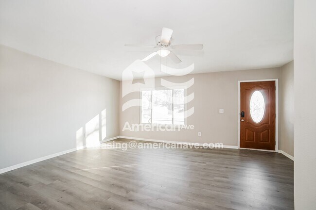 Foto del edificio - 3703 N Molleck Dr