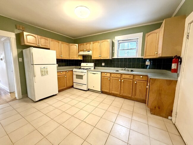 Building Photo - 8 Berkeley St