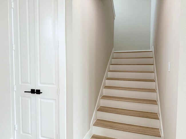 Foto del edificio - 2615 Liguria Ln