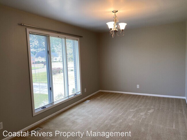 Foto del edificio - 3 br, 2.5 bath House - 109 Northwood Rd