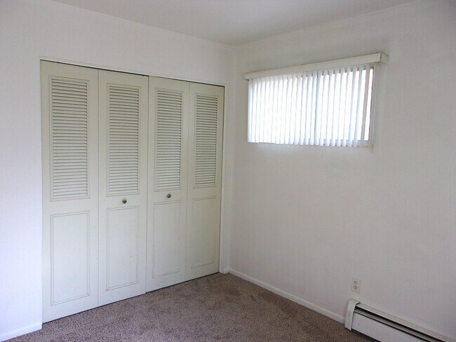 Building Photo - 2713 Leisure Dr