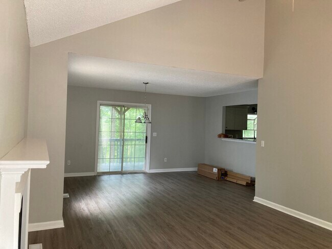 Foto del edificio - 4147 Lake Mist Dr NW